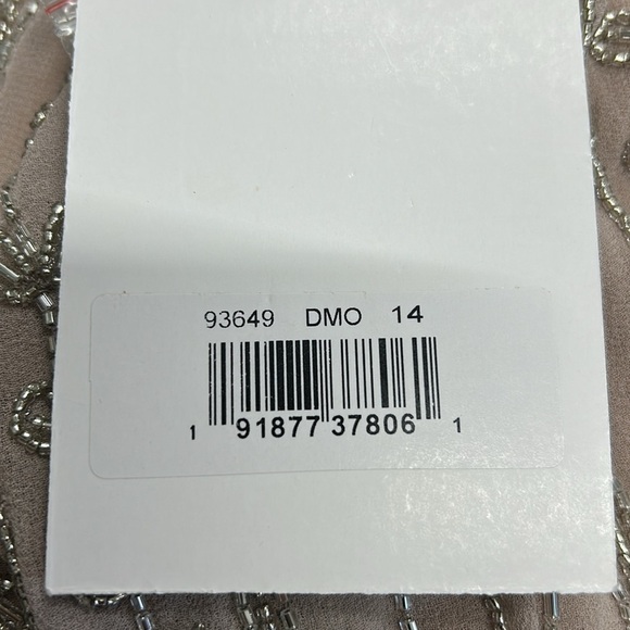 Mac Duggal  93649 NWT BEADED CAP SLEEVE COLUMN MIDI DRESS - Picture 11 of 12